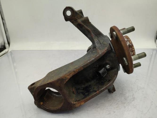 Fusee avant gauche FORD C-MAX 1 PHASE 1