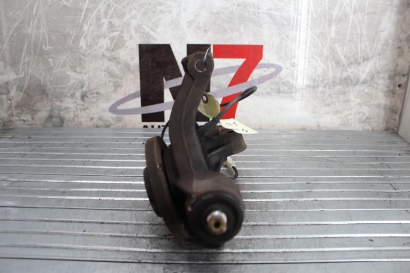 Fusee avant gauche CITROEN C4 1 PHASE 1 Diesel