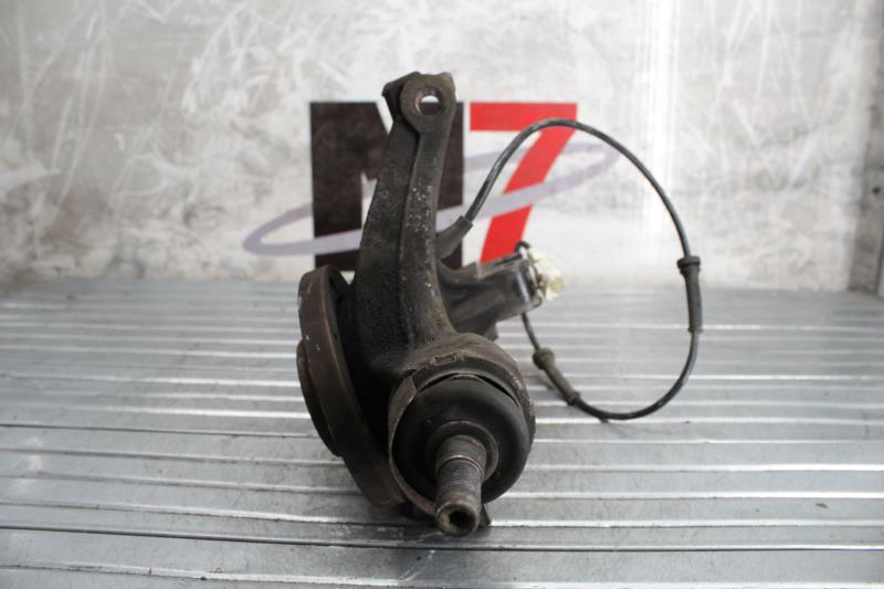 Fusee avant gauche CITROEN C4 1 PHASE 1 COUPE Diesel