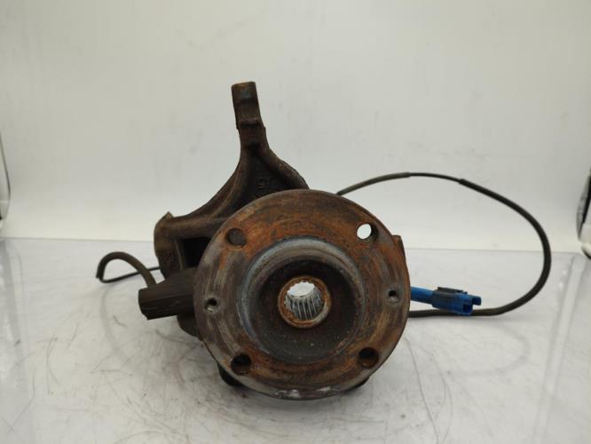 Fusee avant gauche CITROEN C2 PHASE 1 Diesel