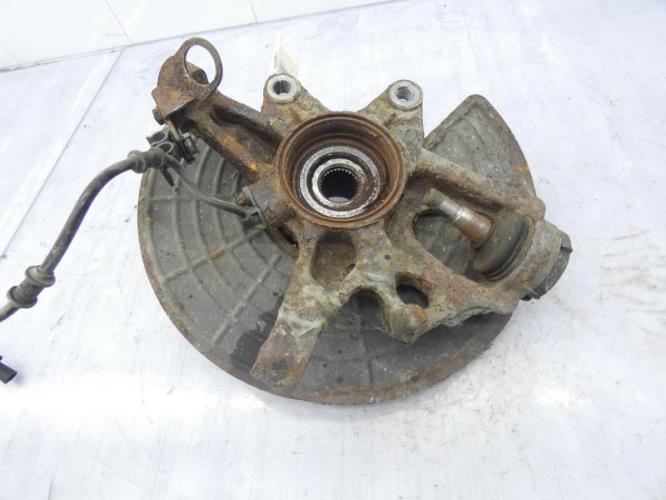 Fusee avant gauche MERCEDES CLASSE M 163 PHASE 2 Diesel