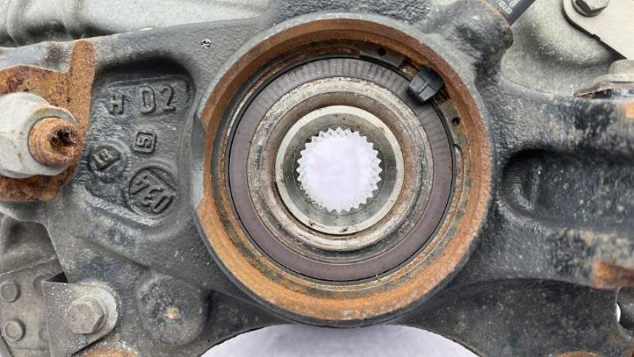 Fusee avant gauche CITROEN BERLINGO 3 M PHASE 1 Diesel