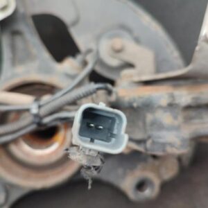 Fusee avant gauche PEUGEOT 308 2 PHASE 1 Diesel