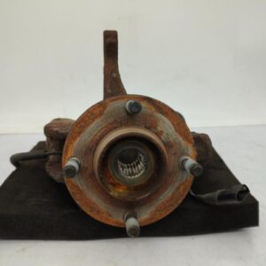 Fusee avant gauche FORD FIESTA 5 PHASE 1 Essence