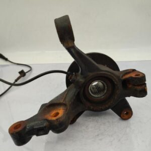 Fusee avant gauche FORD FIESTA 6 PHASE 1 Essence