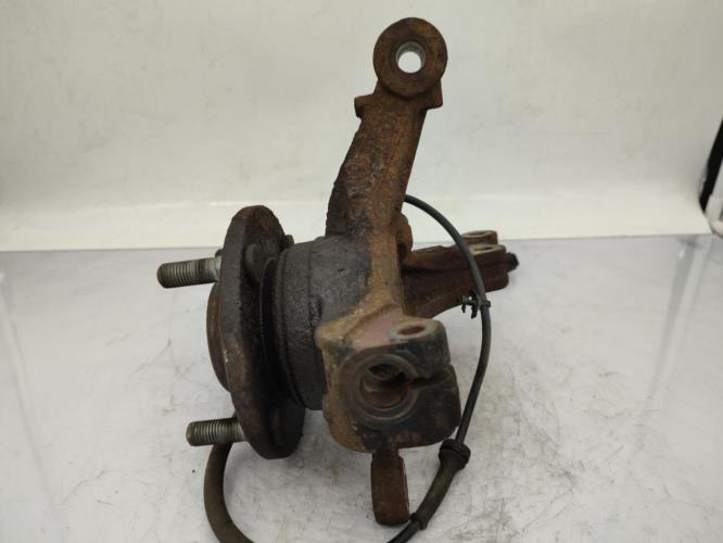 Fusee avant gauche FORD FIESTA 6 PHASE 1