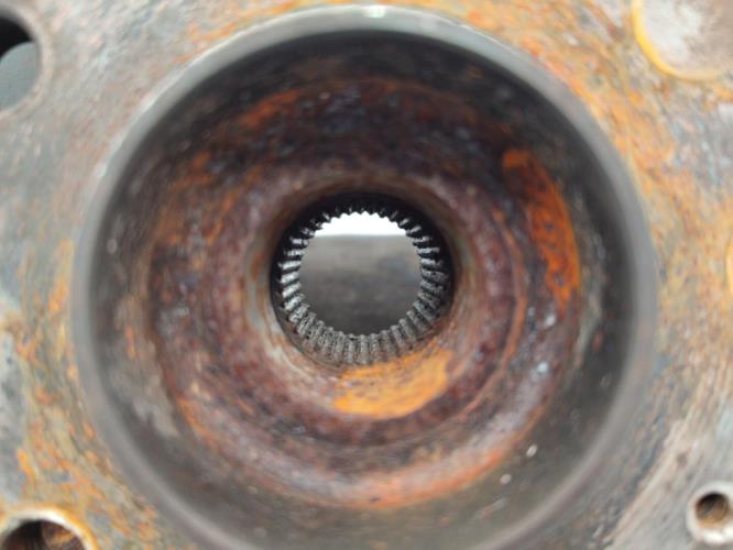 Fusee avant gauche VOLKSWAGEN GOLF 6 Essence