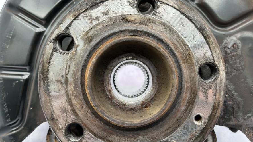 Fusee avant gauche VOLKSWAGEN GOLF PLUS PHASE 1 Diesel