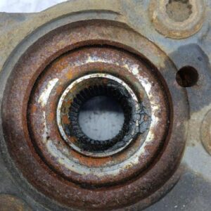 Fusee avant gauche VOLKSWAGEN GOLF PLUS PHASE 2 Essence