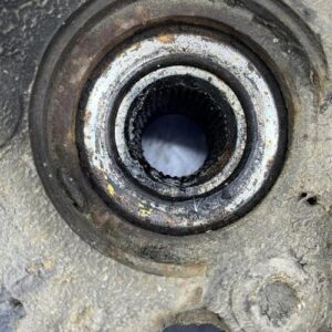 Fusee avant gauche VOLKSWAGEN GOLF 5 Diesel