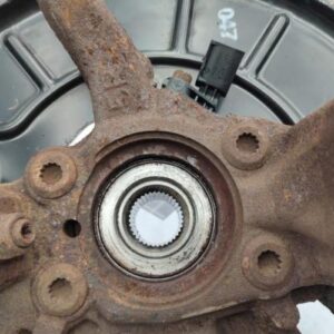 Fusee avant gauche VOLKSWAGEN GOLF 5 Diesel