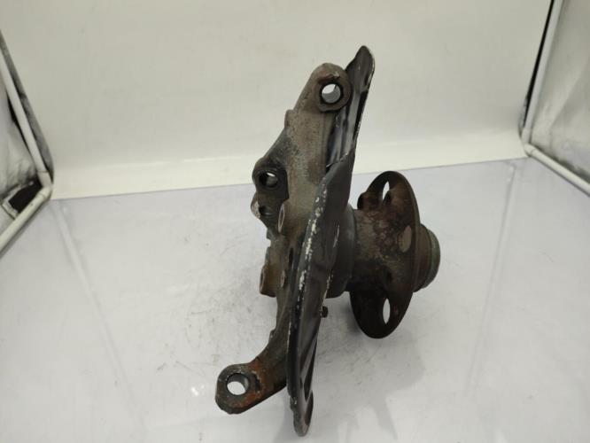 Fusee avant gauche MERCEDES CLASSE C 203 COUPE SPORT PHASE 1 Essence