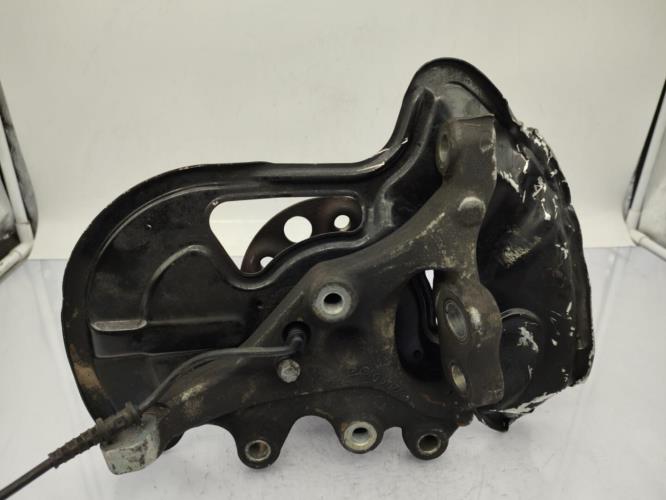 Fusee avant gauche MERCEDES CLASSE C 204 PHASE 1 Diesel