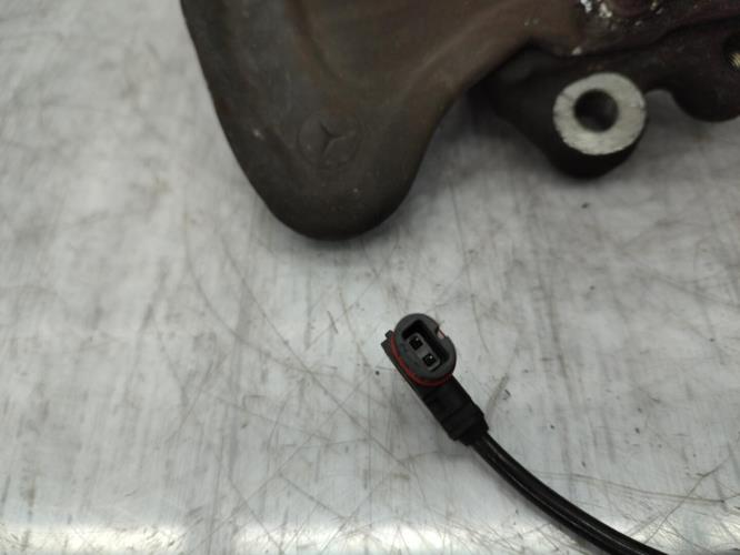 Fusee avant gauche MERCEDES CLASSE C 204 PHASE 1 BREAK Diesel