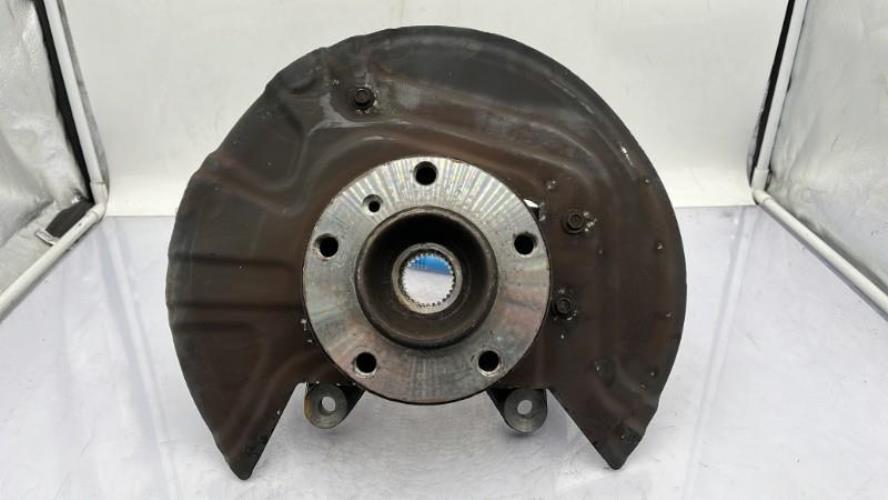 Fusee avant gauche BMW X3 E83 PHASE 2 Diesel