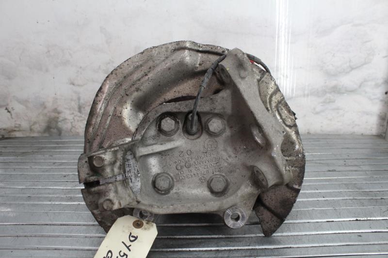 Fusee avant gauche BMW SERIE 1 E87 PHASE 2 Diesel