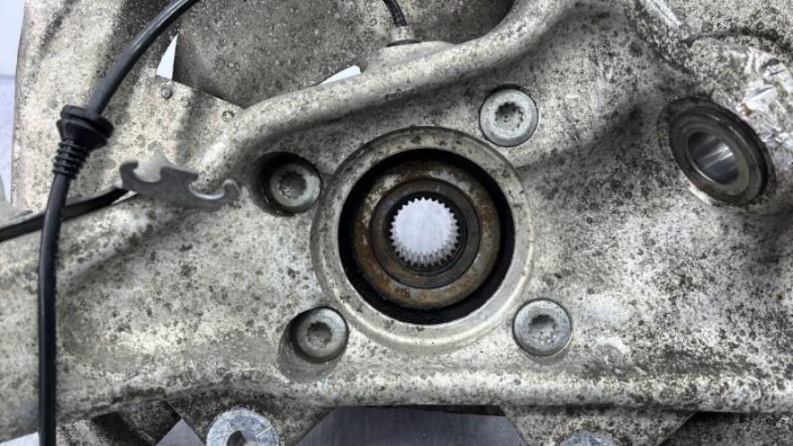 Fusee avant gauche BMW X5 E70 PHASE 2 Diesel