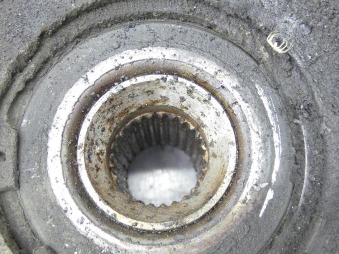 Fusee avant gauche PEUGEOT 406 PHASE 1 Diesel