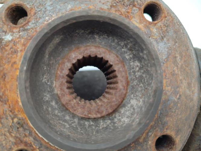 Fusee avant gauche PEUGEOT 406 PHASE 1 Diesel