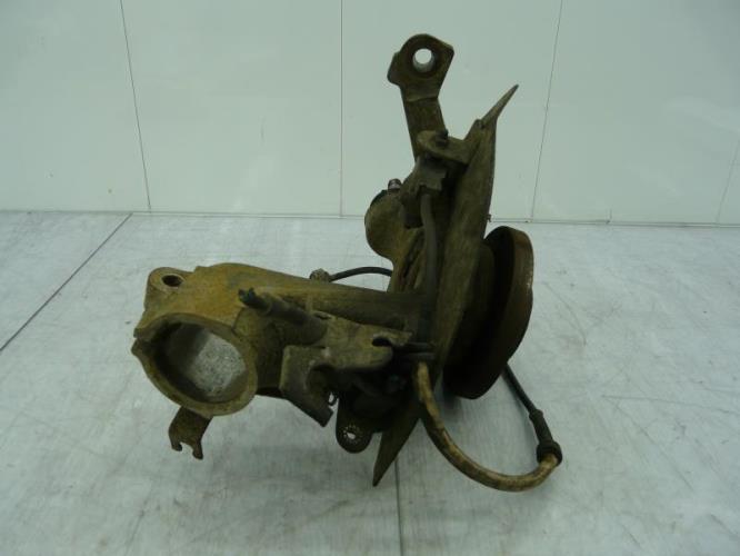 Fusee avant gauche PEUGEOT 605 PHASE 2 Diesel