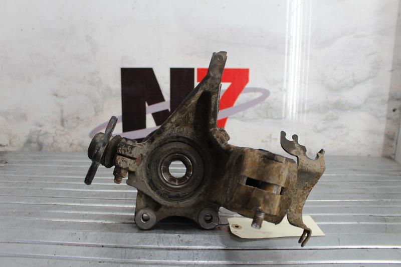 Fusee avant gauche PEUGEOT 306 PHASE 1 Diesel