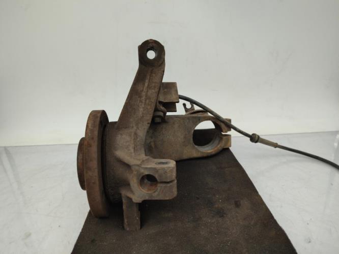 Fusee avant gauche PEUGEOT Diesel
