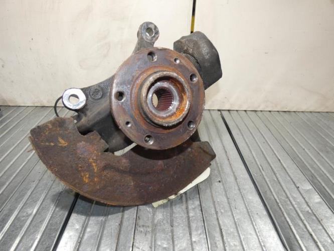Fusee avant gauche PEUGEOT 607 PHASE 1 Diesel