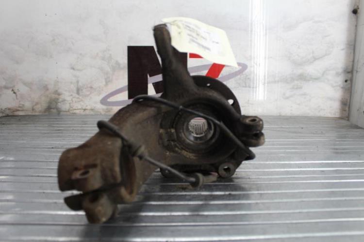 Fusee avant gauche PEUGEOT Diesel