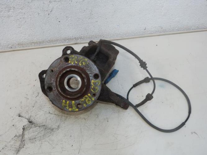 Fusee avant gauche PEUGEOT Diesel
