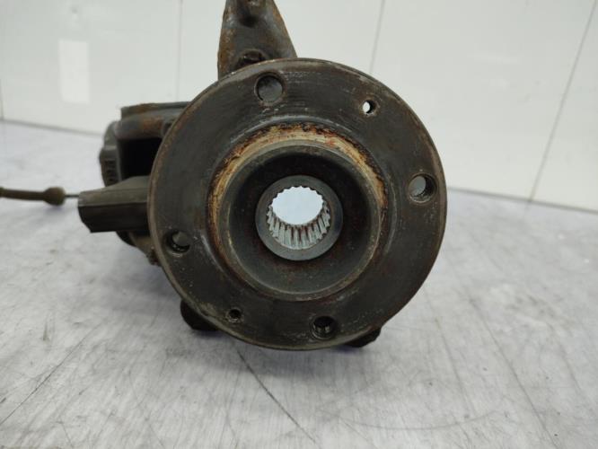 Fusee avant gauche PEUGEOT 208 1 PHASE 1 Diesel