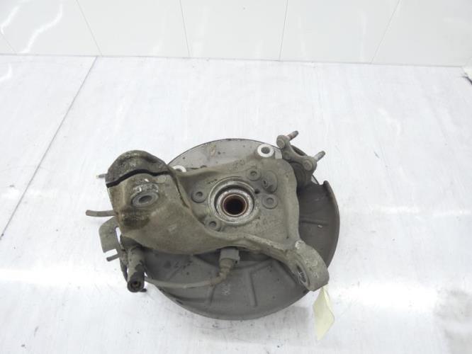 Fusee avant gauche VOLKSWAGEN PASSAT 5 BREAK Diesel