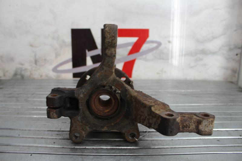 Fusee avant gauche NISSAN MICRA 3 PHASE 1
