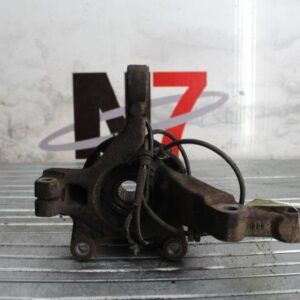 Fusee avant gauche NISSAN MICRA 3 PHASE 1 Essence