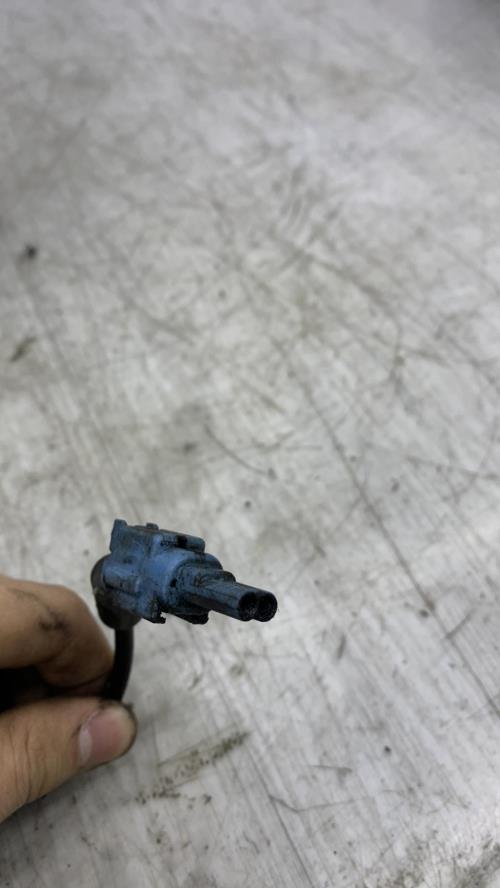 Fusee avant gauche NISSAN ALMERA TINO PHASE 2 Diesel