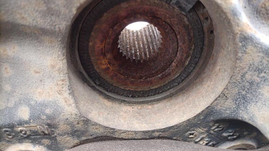 Fusee avant gauche RENAULT MEGANE 3 PHASE 2 Diesel