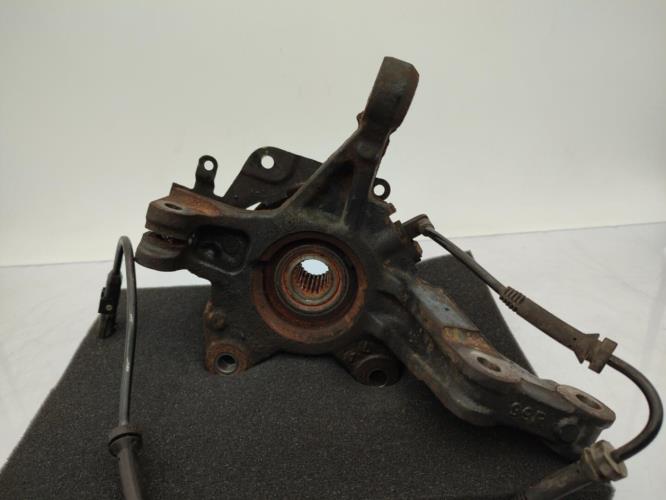 Fusee avant gauche RENAULT CLIO 4 PHASE 2