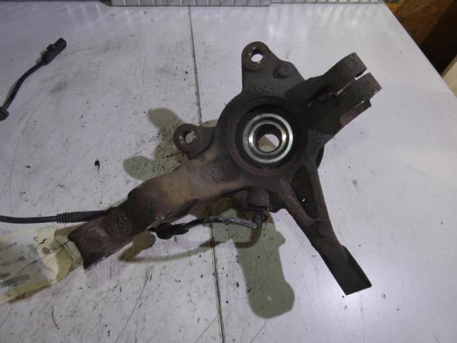 Fusee avant gauche DACIA SANDERO 2 PHASE 1 Diesel