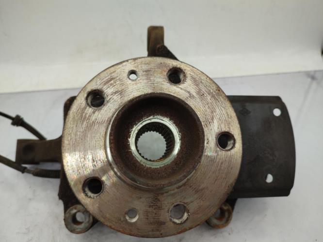 Fusee avant gauche RENAULT TRAFIC 3 COURT PHASE 2 Diesel