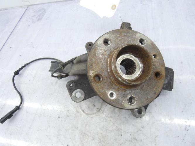 Fusee avant gauche RENAULT SCENIC 3 PHASE 1 Diesel