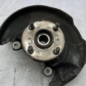 Fusee avant gauche TOYOTA COROLLA 9 PHASE 1 Essence