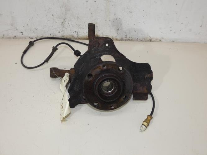 Fusee avant gauche FIAT PUNTO 2 PHASE 1 Essence