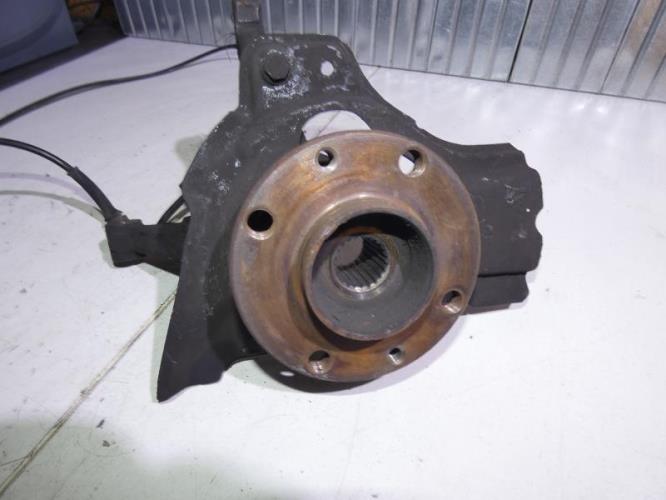 Fusee avant gauche FIAT PUNTO 2 PHASE 1 Essence