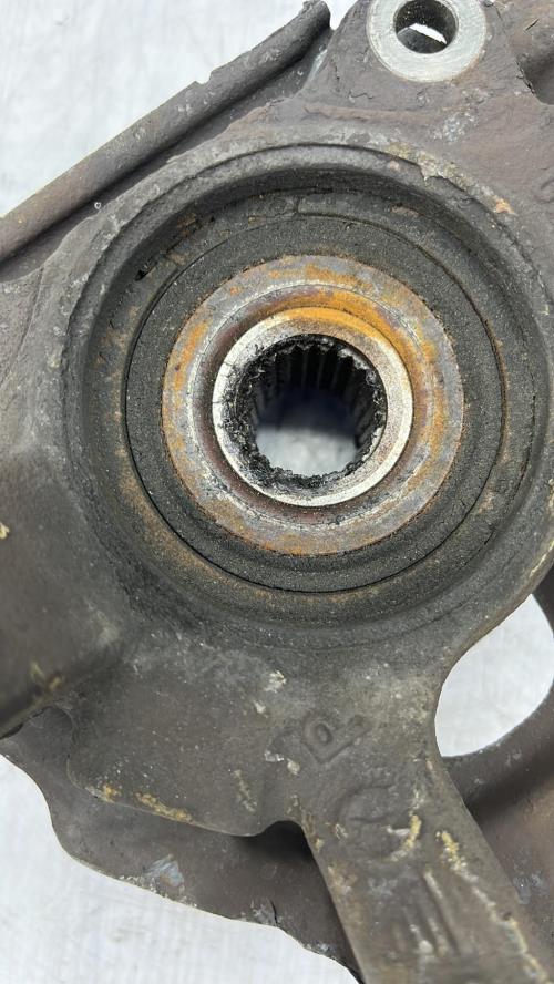 Fusee avant gauche FIAT PUNTO 2 PHASE 1 Essence