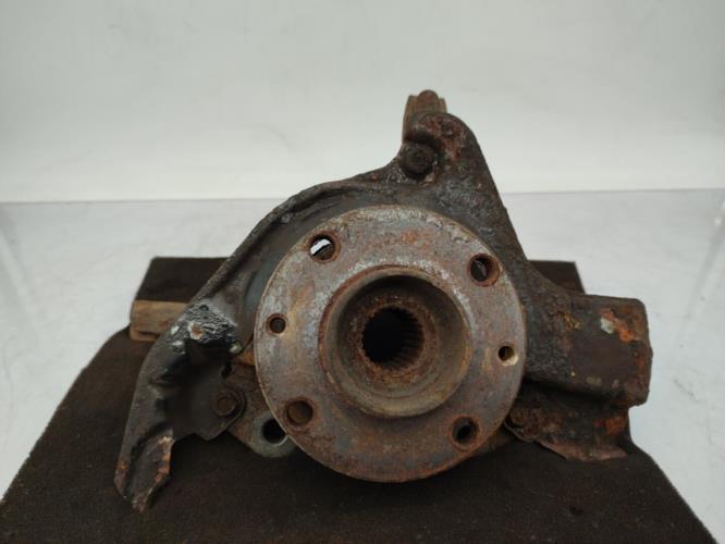 Fusee avant gauche FIAT STILO Diesel