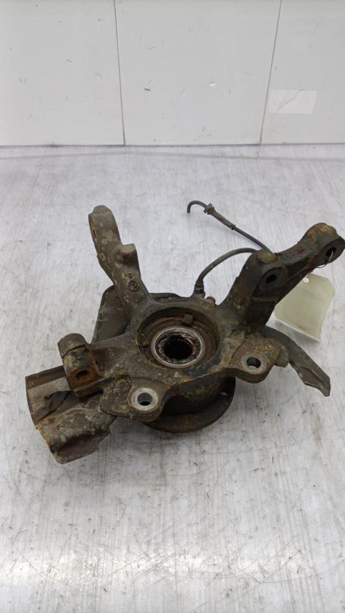 Fusee avant gauche FIAT STILO BREAK Diesel