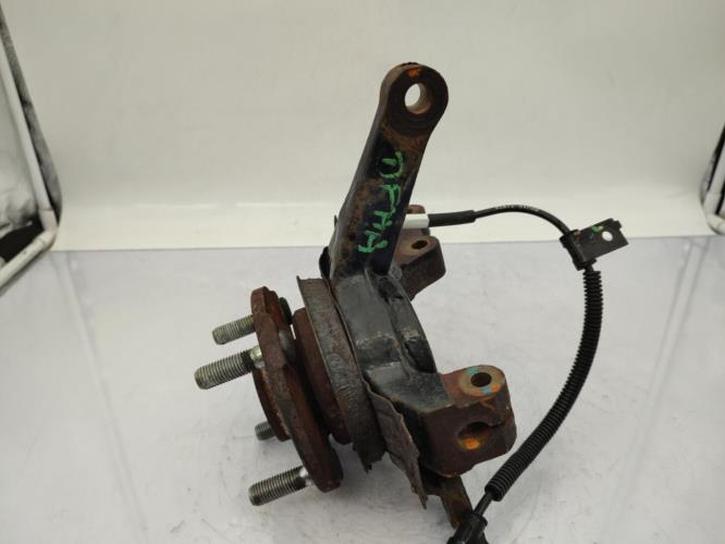 Fusee avant gauche HYUNDAI I 10 1 PHASE 1 Essence