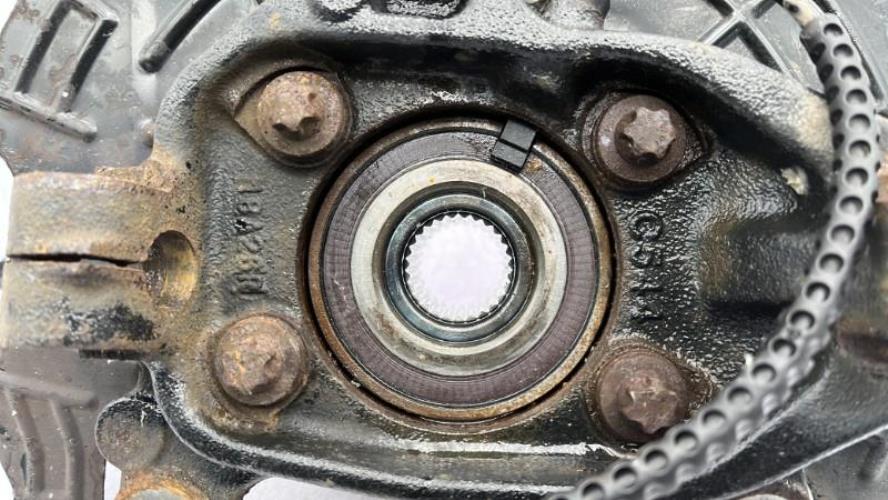 Fusee avant gauche FIAT 500X PHASE 1 Essence