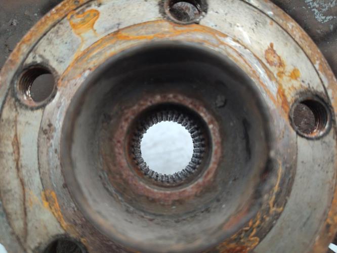 Fusee avant gauche SKODA FABIA 1 PHASE 1 Diesel