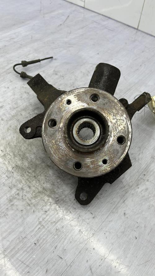 Fusee avant gauche RENAULT LAGUNA 1 PHASE 2 Diesel