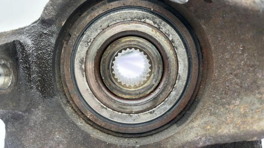 Fusee avant gauche RENAULT LAGUNA 1 PHASE 1